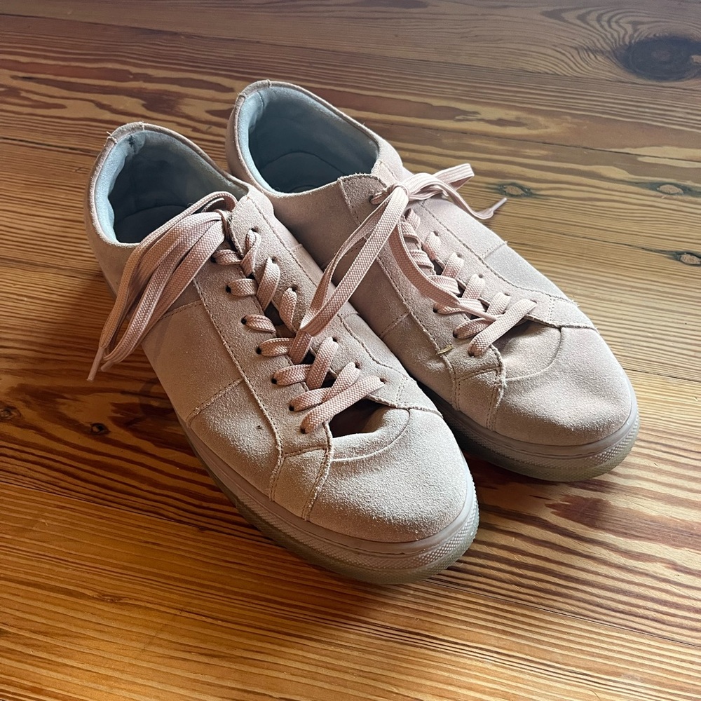 Kenneth Cole Pink Suede Sneakers